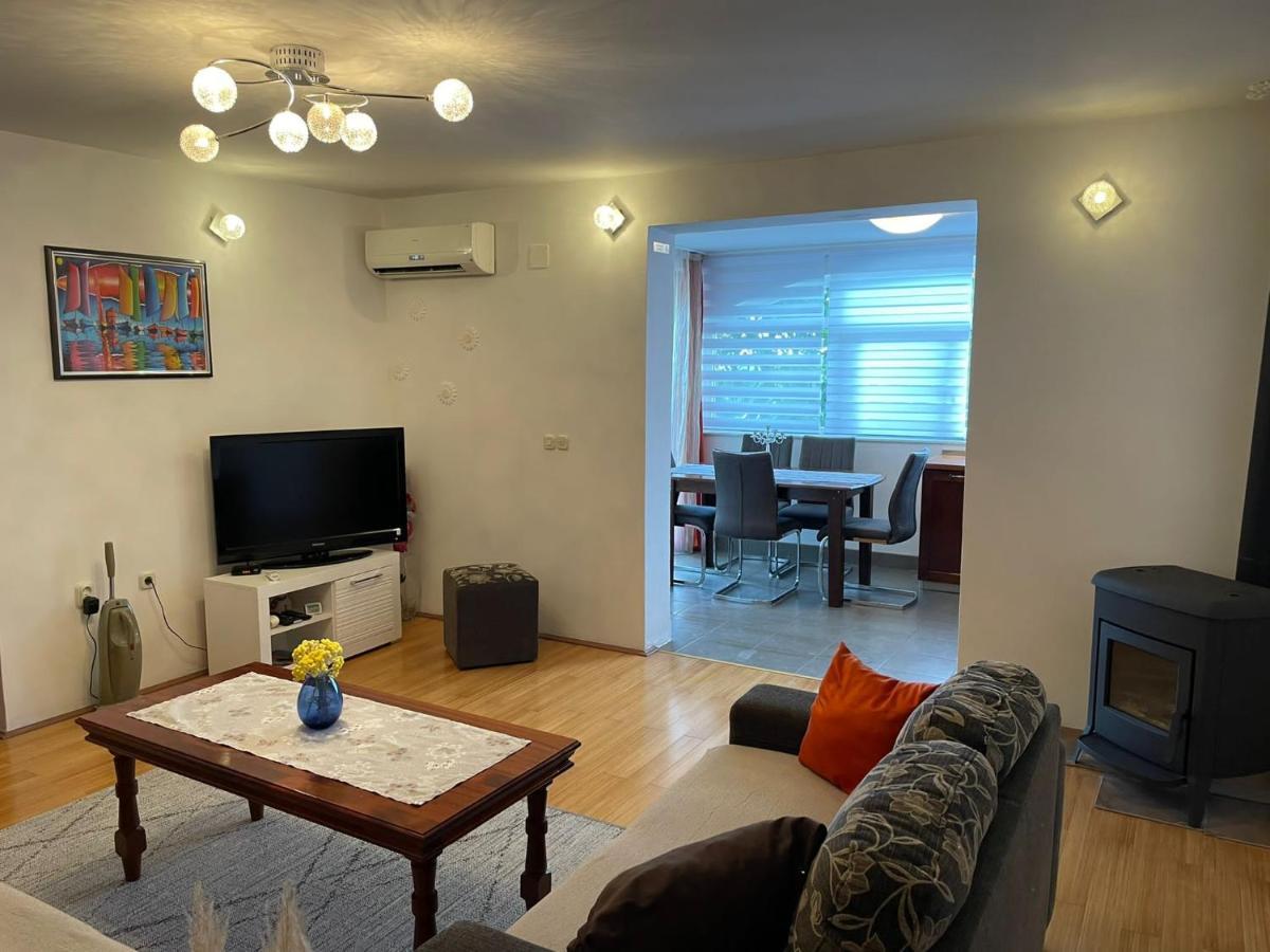 Apartment Finally Kaštel Stari Esterno foto